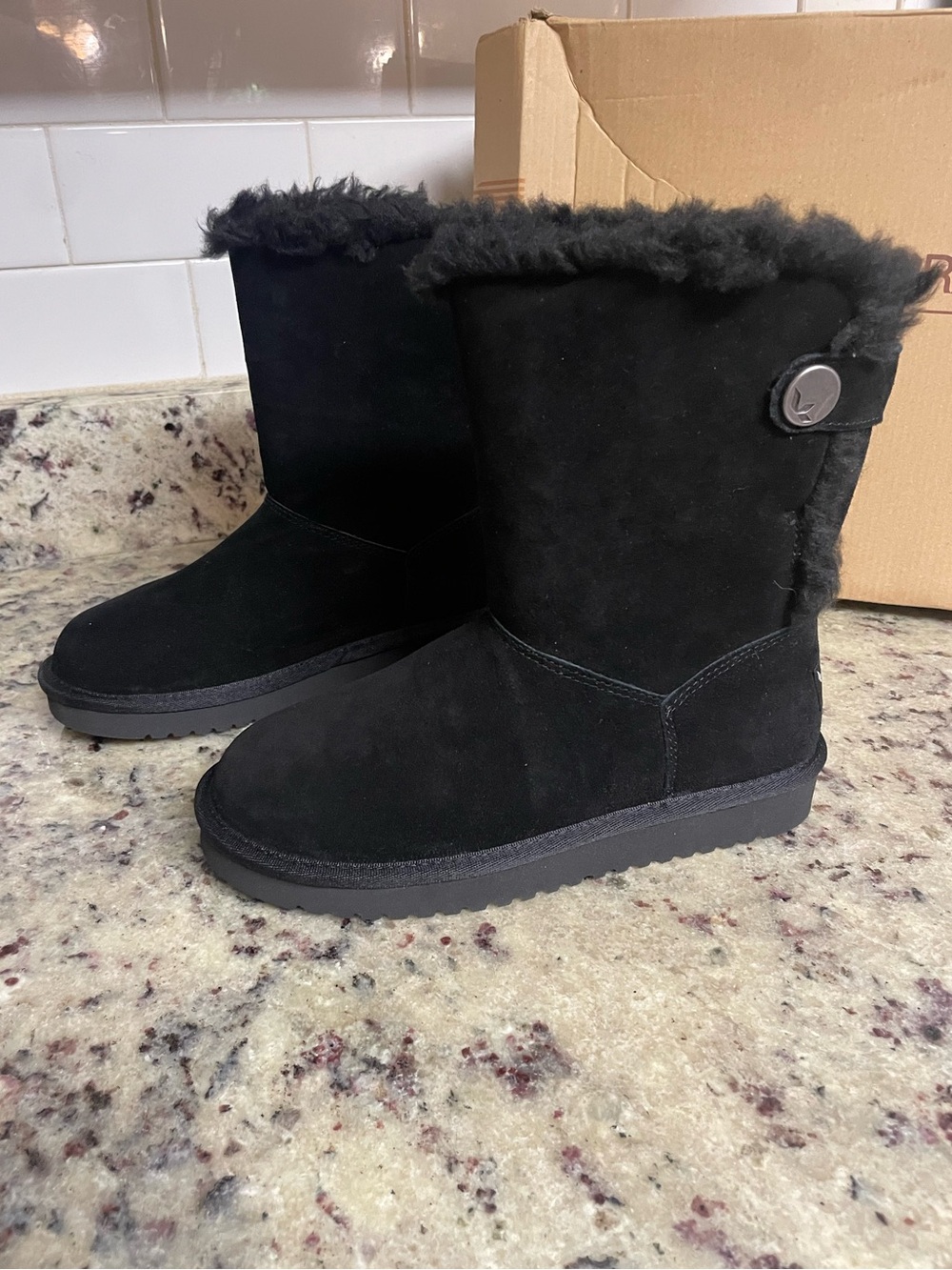 Kookaburra by UGG Black Suede Fur-Lined Women's snow winter Boots warm size 5